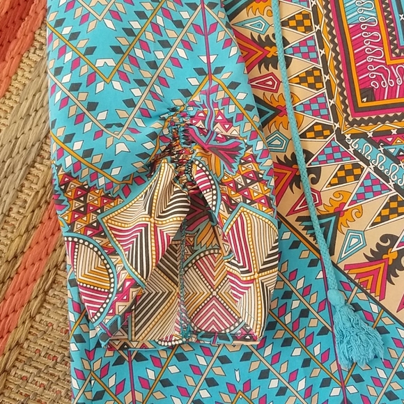 Multi colored tunic - Picture 2 of 3